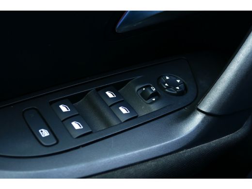 Peugeot 2008 Peugeot 1.2 PureTech Active / NAVI / LED / PDC / AIRCO / BLUETOOTH / CRUISECONTROL / SCHITTERENDE... ActivLease financial lease