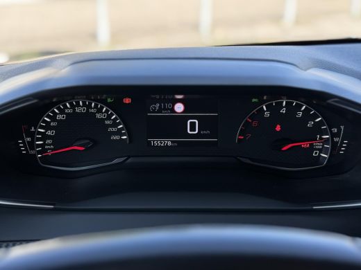Peugeot 208 1.2 PureTech Active | Navi | Airco | PDC | ActivLease financial lease