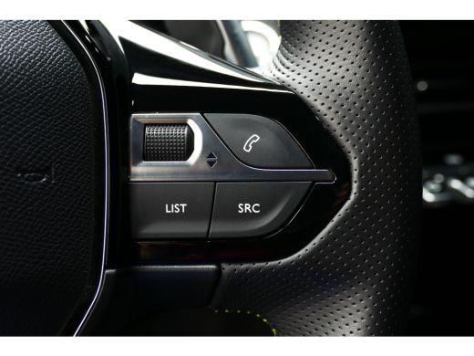 Peugeot 208 Peugeot 1.2 PURETECH 130PK GT PACK AUTOMAAT / NAVI / CLIMA / PDC / 17"LMV / CAMERA / PARELMOER / ... ActivLease financial lease