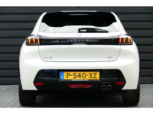 Peugeot 208 Peugeot 1.2 PURETECH 130PK GT PACK AUTOMAAT / NAVI / CLIMA / PDC / 17"LMV / CAMERA / PARELMOER / ... ActivLease financial lease