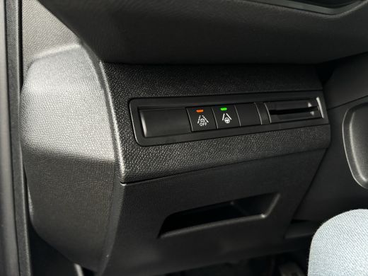 Peugeot 3008 1.2 Hybrid GT | Achteruitrijcamera | Apple Carplay/Android Auto | Navigatie fullscreen | Airco Au... ActivLease financial lease
