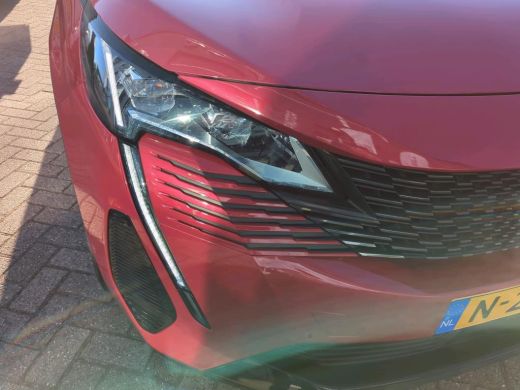 Peugeot 3008 Peugeot 1.6 HYbrid 225 GT Automaat | Leder | Afn. Trekhaak | Stoelverwarming | Adaptive Cruise | ... ActivLease financial lease