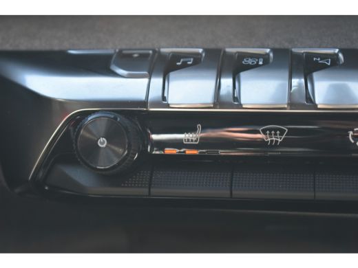 Peugeot 3008 1.6 HYbrid 225 GT Automaat | Leder | Afn. Trekhaak | Stoelverwarming | Adaptive Cruise | Achterui... ActivLease financial lease