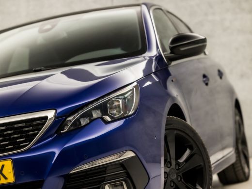 Peugeot 308 1.2 PureTech GT-Line Automaat (PANORAMADAK, APPLE CARPLAY, LEDER, DENON AUDIO, SPORTSTOELEN, LED ... ActivLease financial lease