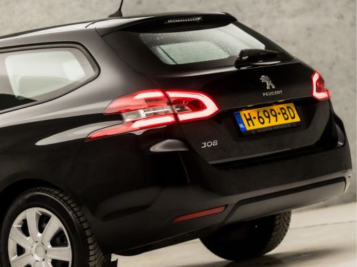 Peugeot 308 SW 1.2 PureTech Sport (APPLE CARPLAY, GROOT NAVI, CRUISE, SPORTSTOELEN, BLUETOOTH, NIEUWE APK, NI... ActivLease financial lease