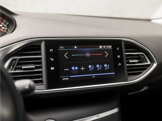 Peugeot 308 SW 1.2 PureTech Sport (APPLE CARPLAY, GROOT NAVI, CRUISE, SPORTSTOELEN, BLUETOOTH, NIEUWE APK, NI... ActivLease financial lease