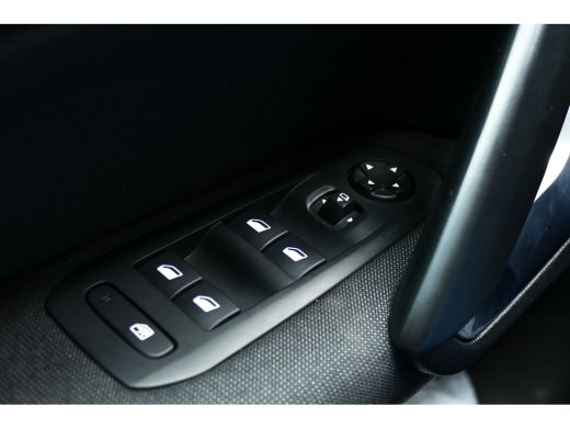 Peugeot 308 SW Peugeot 1.2 PURETECH 130PK ALLURE / NAVI / LED / CLIMA / PDC / 16"LMV / CAMERA / PANO.DAK / TR... ActivLease financial lease