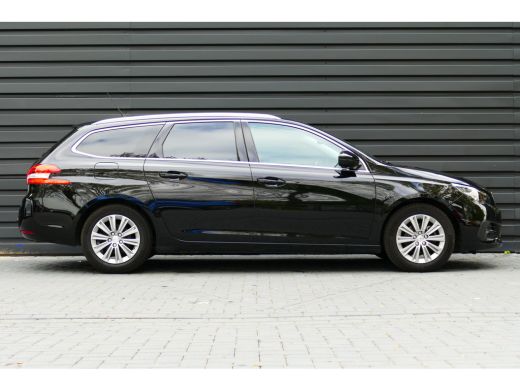 Peugeot 308 SW Peugeot 1.2 PURETECH 130PK ALLURE / NAVI / LED / CLIMA / PDC / 16"LMV / CAMERA / PANO.DAK / TR... ActivLease financial lease