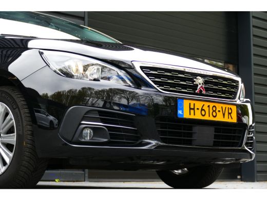Peugeot 308 SW Peugeot 1.2 PURETECH 130PK ALLURE / NAVI / LED / CLIMA / PDC / 16"LMV / CAMERA / PANO.DAK / TR... ActivLease financial lease