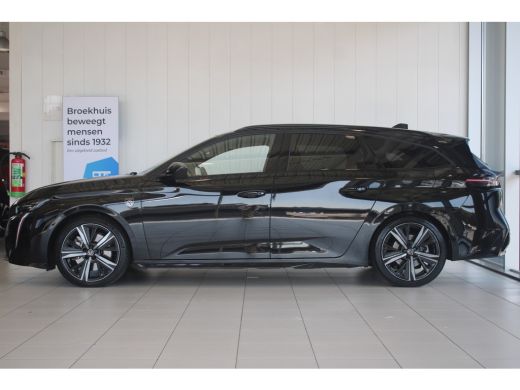 Peugeot 308 SW Peugeot 1.6 Plug-in Hybrid 180-PK AUTOMAAT GT | 360 GRADEN CAMERA | TREKHAAK | ORIGINEEL NEDER... ActivLease financial lease