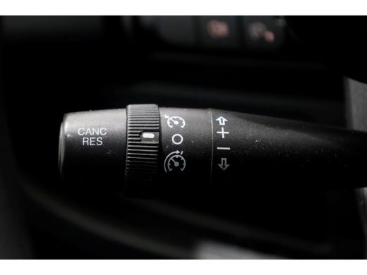 Peugeot Boxer 2.2 BlueHDi 140pk E6 L3H3 Premium Airco/Camera 04-2019 ActivLease financial lease