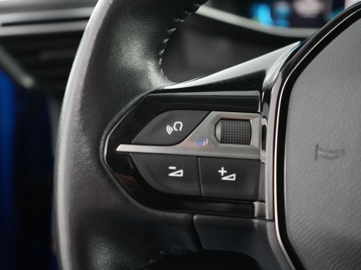 Peugeot e-2008 Peugeot EV Allure Pack 50 kWh | Achteruitrijcamera | Airco (automatisch) | Keyless start ActivLease financial lease