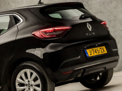 Renault Clio 1.0 TCe Sport (APPLE CARPLAY, GROOT NAVI, VIRTUAL COCKPIT, KEYLESS, CLIMATE, LED KOPLAMPEN, SPORT... ActivLease financial lease