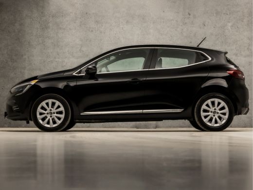 Renault Clio 1.0 TCe Sport (APPLE CARPLAY, GROOT NAVI, VIRTUAL COCKPIT, KEYLESS, CLIMATE, LED KOPLAMPEN, SPORT... ActivLease financial lease