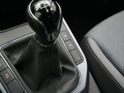 Seat Arona 1.0 TSI Style Business Intense Navigatie Camera Clima Keyless ActivLease financial lease