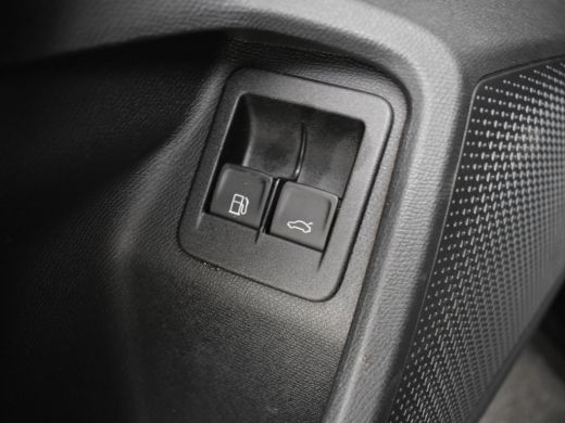Seat Formentor 1.4 e-Hybrid VZ Performance 245pk | Panorama dak | Keyless | Dodehoekdetectie | 360 camera | Navi... ActivLease financial lease