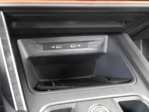 CUPRA Formentor 1.4 TSI e-Hybrid l Trekhaak | Keyless | 360 Camera | Lederen bekleding | Adaptief cruise control ... ActivLease financial lease