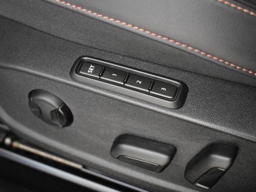 CUPRA Formentor 1.4 TSI e-Hybrid l Trekhaak | Keyless | 360 Camera | Lederen bekleding | Adaptief cruise control ... ActivLease financial lease