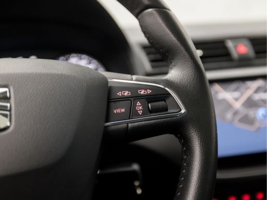 Seat Ibiza 1.0 TSI Intense Sport (SCHUIFDAK, APPLE CARPLAY, GROOT NAVI, CLIMATE, CAMERA, SPORTSTOELEN, LM VE... ActivLease financial lease