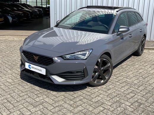 Seat Leon Sportstourer 1.5 eTSI MHEV Business edition plus 150pk | Panorama dak | Dodehoekdetectie | Beats audio | Ada... Seat Leon Sportstourer 1.5 eTSI MHEV Business edition plus 150pk | Panorama dak | Dodehoekdetectie | Beats audio | Ada...