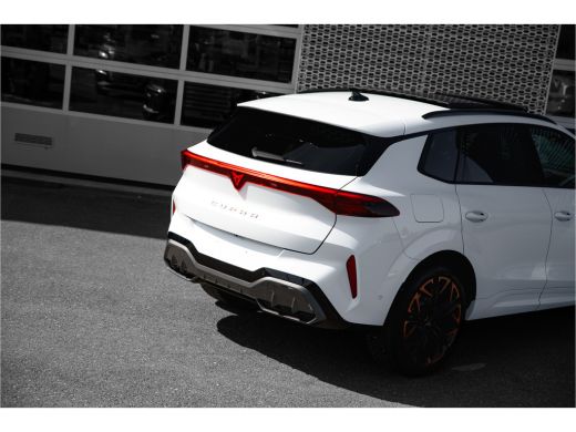 CUPRA Terramar 1.5TSI 272pk e-Hybrid VZ America's CUP | Panoramadak | Lederen bekleding | Trekhaak | Performance... ActivLease financial lease