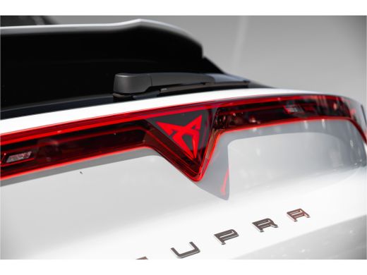 CUPRA Terramar 1.5TSI 272pk e-Hybrid VZ America's CUP | Panoramadak | Lederen bekleding | Trekhaak | Performance... ActivLease financial lease