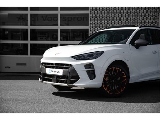 CUPRA Terramar 1.5TSI 272pk e-Hybrid VZ America's CUP | Panoramadak | Lederen bekleding | Trekhaak | Performance... ActivLease financial lease