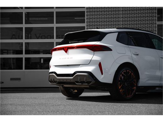 CUPRA Terramar 1.5TSI 272pk e-Hybrid VZ America's CUP | Panoramadak | Lederen bekleding | Trekhaak | Performance... ActivLease financial lease