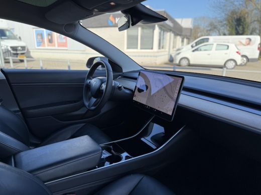 Tesla Model 3 Long Range AWD Dual | Autopilot | Panorama | Trekhaak | ActivLease financial lease