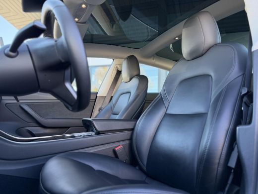 Tesla Model 3 Long Range AWD Dual Autopilot Panorama Trekhaak ActivLease financial lease