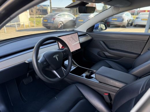 Tesla Model 3 Long Range AWD Dual Autopilot Panorama Trekhaak ActivLease financial lease