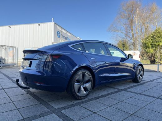 Tesla Model 3 Long Range AWD Dual Autopilot Panorama Trekhaak ActivLease financial lease