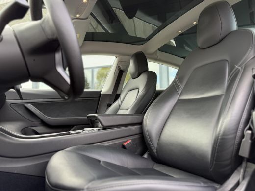 Tesla Model 3 Range Plus | Autopilot | Panorama | Leder | Navi | Autopilot | Panorama | Leder | ActivLease financial lease