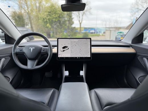 Tesla Model 3 Range Plus | Autopilot | Panorama | Leder | Navi | Autopilot | Panorama | Leder | ActivLease financial lease