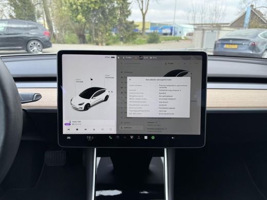 Tesla Model 3 Range Plus | Autopilot | Panorama | Leder | Navi | Autopilot | Panorama | Leder | ActivLease financial lease