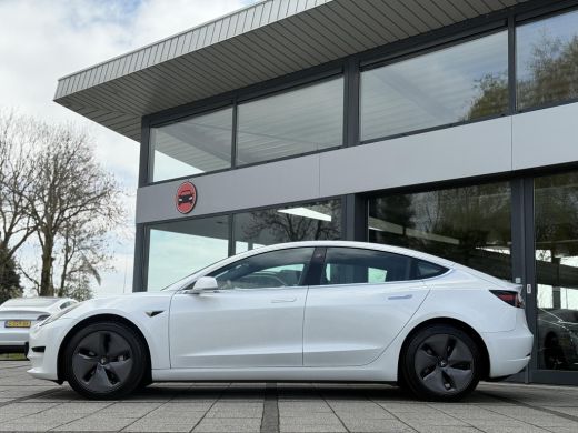 Tesla Model 3 Range Plus | Autopilot | Panorama | Leder | Navi | Autopilot | Panorama | Leder | ActivLease financial lease