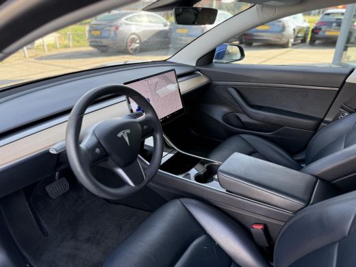 Tesla Model 3 Range Plus | Autopilot | Panorama | Leder | Navi | Camera ActivLease financial lease