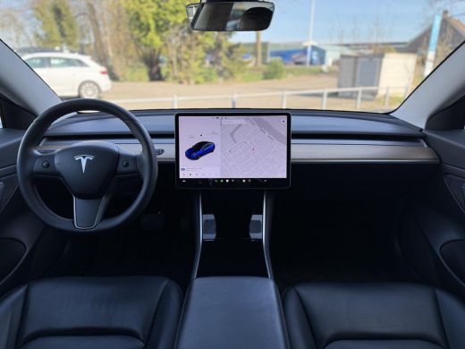 Tesla Model 3 Range Plus | Autopilot | Panorama | Leder | Navi | Camera ActivLease financial lease