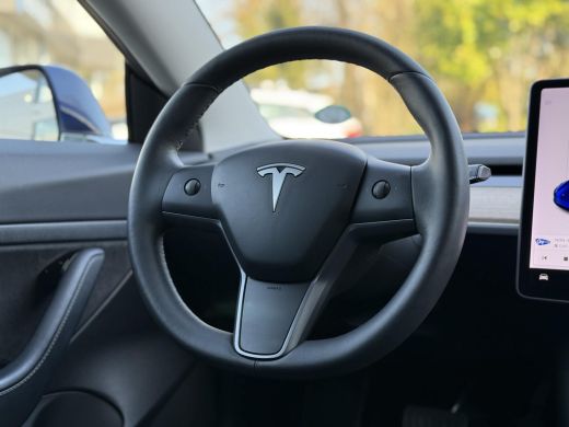 Tesla Model 3 Range Plus | Autopilot | Panorama | Leder | Navi | Camera ActivLease financial lease
