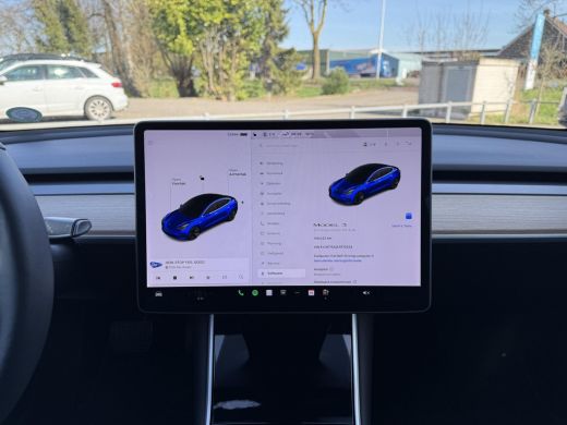 Tesla Model 3 Range Plus | Autopilot | Panorama | Leder | Navi | Camera ActivLease financial lease