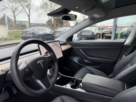 Tesla Model 3 Range Plus | Autopilot | Panorama | Leder | Navi | Camera ActivLease financial lease