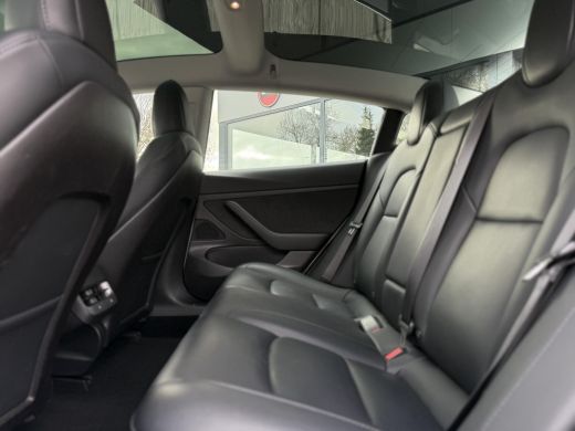 Tesla Model 3 Range Plus | Autopilot | Panorama | Leder | Navi | Camera ActivLease financial lease