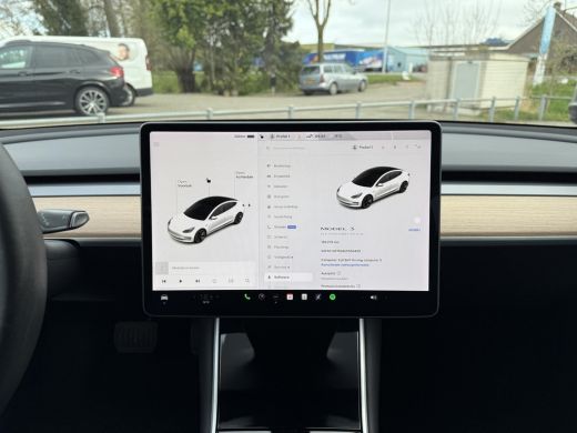 Tesla Model 3 Range Plus | Autopilot | Panorama | Leder | Navi | Camera ActivLease financial lease
