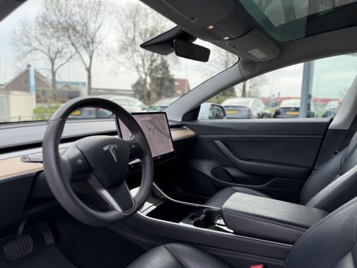 Tesla Model 3 Range Plus Autopilot Panorama Trekhaak ActivLease financial lease