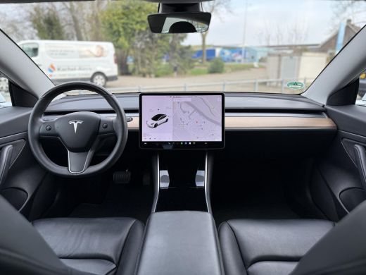 Tesla Model 3 Range Plus Autopilot Panorama Trekhaak ActivLease financial lease