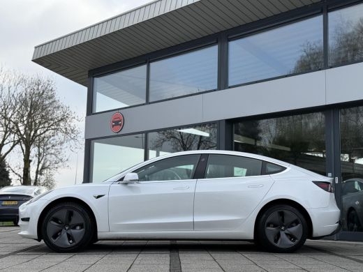 Tesla Model 3 Range Plus Autopilot Panorama Trekhaak ActivLease financial lease