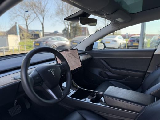 Tesla Model 3 Range Plus Autopilot Panorama Trekhaak Leder Navi ActivLease financial lease