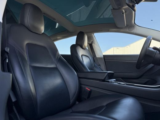 Tesla Model 3 Range Plus Autopilot Panorama Trekhaak Leder Navi ActivLease financial lease