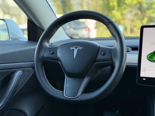 Tesla Model 3 Range Plus Autopilot Panorama Trekhaak Leder Navi ActivLease financial lease