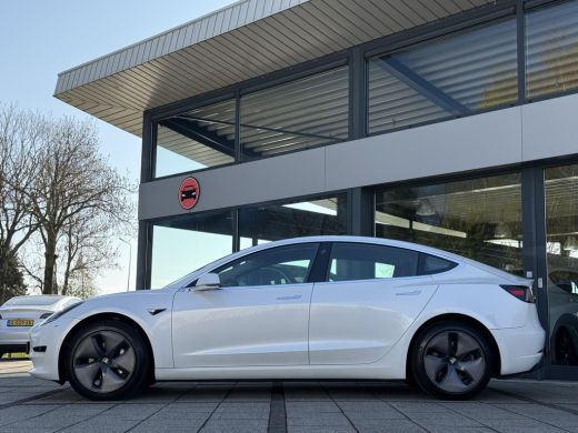 Tesla Model 3 Range Plus Autopilot Panorama Trekhaak Leder Navi ActivLease financial lease